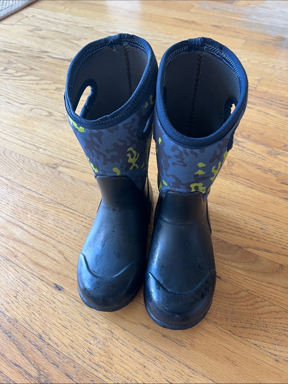 Bogs Kids Waterproof Rain Boots in Navy Camouflage